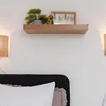 Cozy House Bbq & Terrace - Mada House's Holiday home *