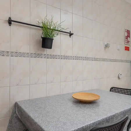 Vakantiehuis Cozy House Bbq & Terrace - Mada House's Sesimbra