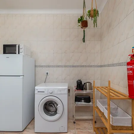 Σπίτι διακοπών Cozy House Bbq & Terrace - Mada House's Σεσίμπρα