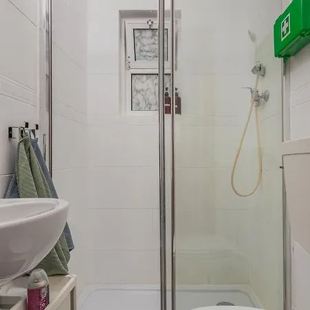 Cozy House Bbq & Terrace - Mada House's Vakantiehuis *