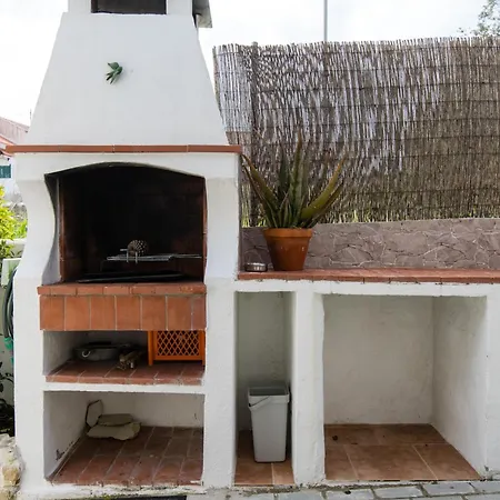Cozy House Bbq & Terrace - Mada House's Casa de Férias *