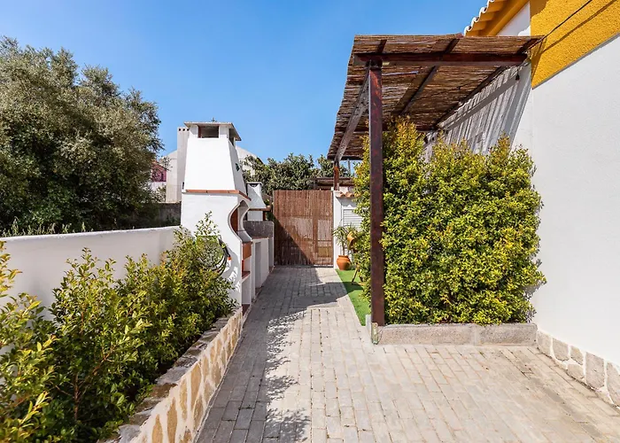 Cozy House Bbq & Terrace - Mada House's Sesimbra