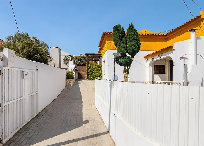 Cozy House Bbq & Terrace - Mada House's * ססימברה