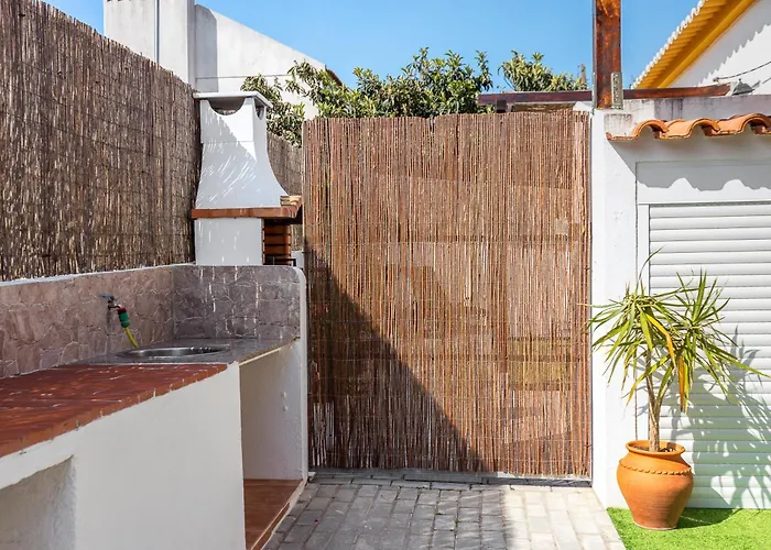 Cozy House Bbq & Terrace - Mada House's Sesimbra